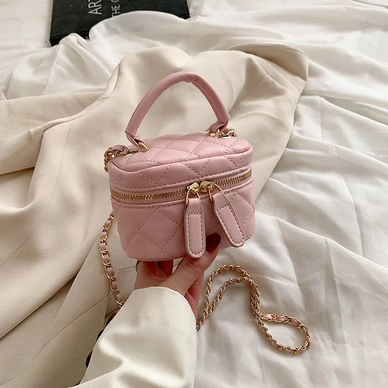 Thread Mini Bucket Bag