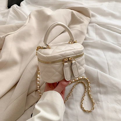 Thread Mini Bucket Bag