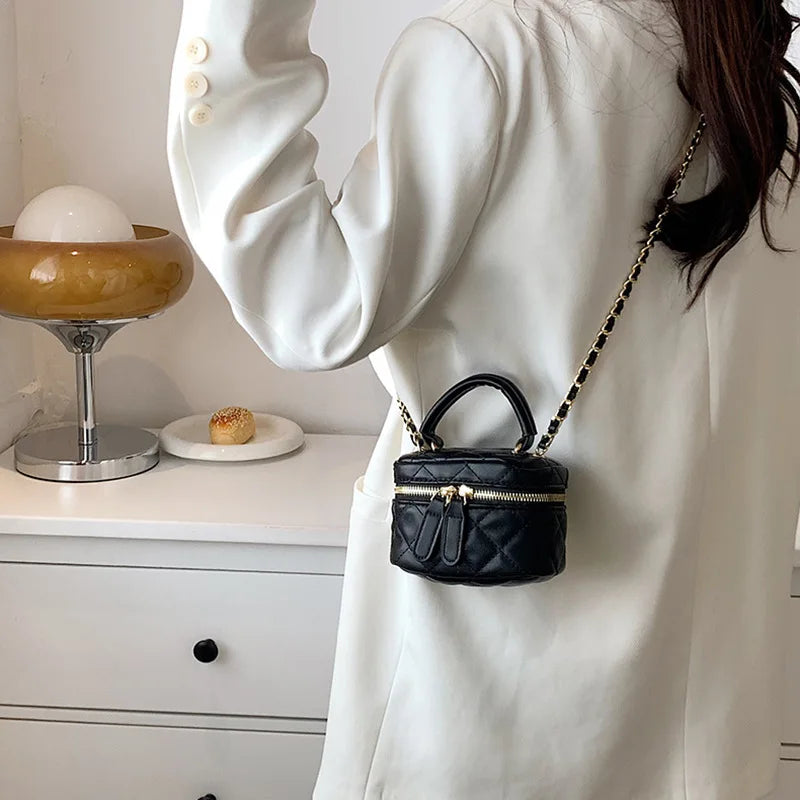 Thread Mini Bucket Bag
