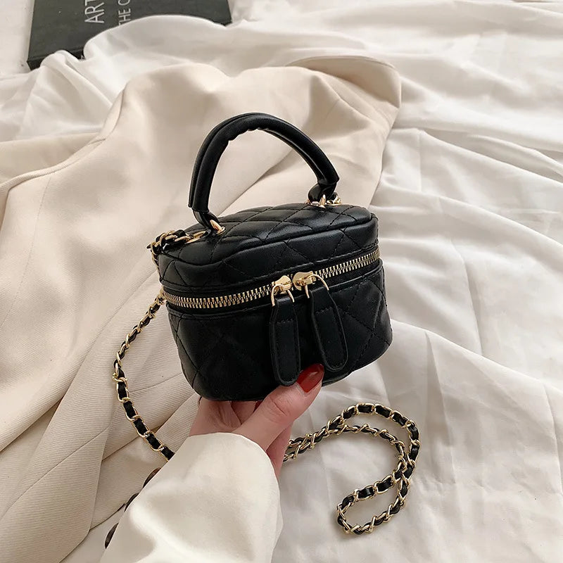 Thread Mini Bucket Bag