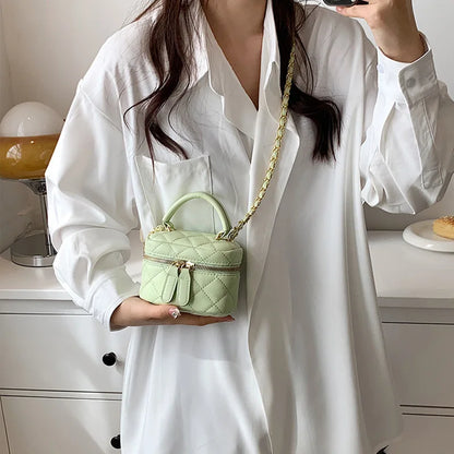Thread Mini Bucket Bag