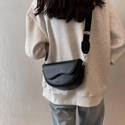 Strap Retro Design Crossbody Bag